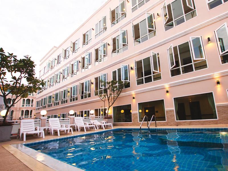 Sun Sky Resort Jomtien Beach Exterior photo